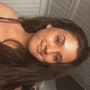 Meet your Posher, Noemie